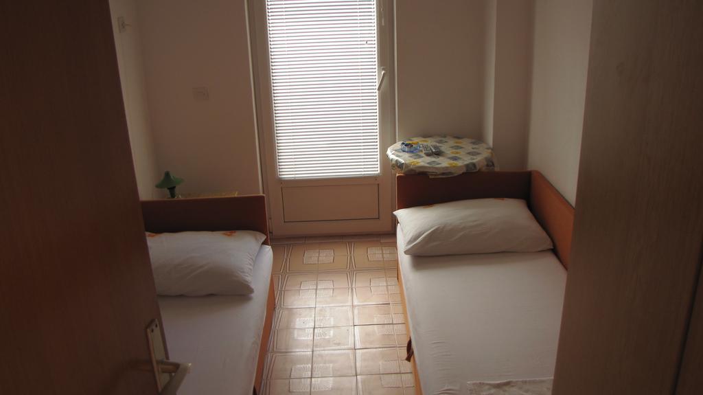 Apartments Primorac Podaca Exterior photo